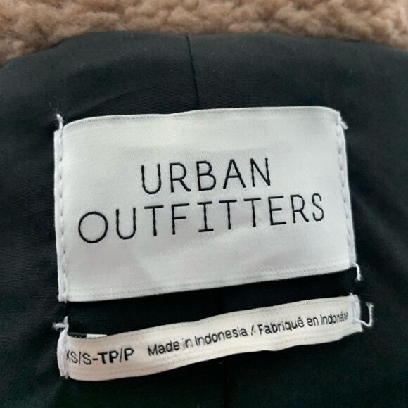 Urban Outfitters Oversized Teddy Coat  - Picture 11 of 15